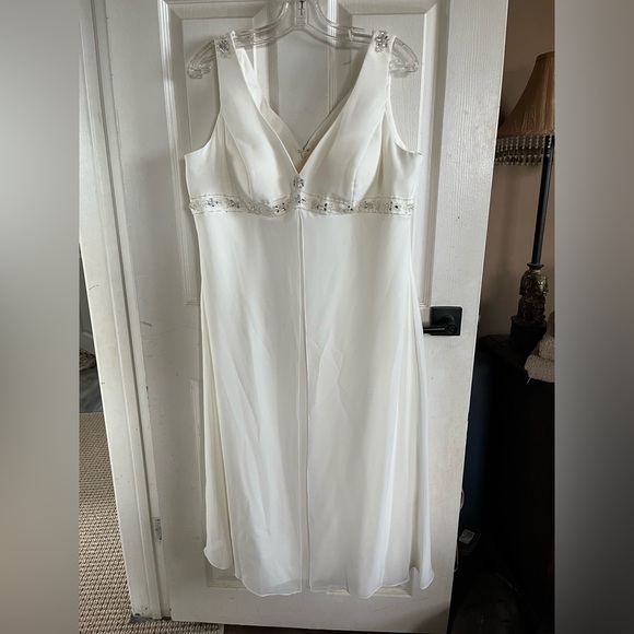 Bridal - Picture 1 of 4